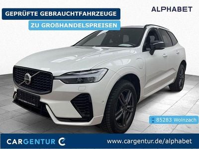 Gebraucht Volvo XC60 R-Design 253 PS (186 kW) 2022 707 crystal white pearl (metallic) SUV
