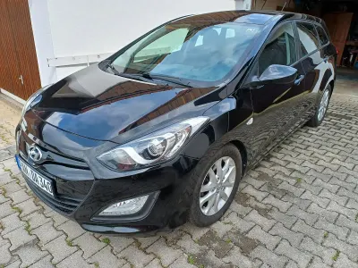 Gebraucht Hyundai i30 110 PS (80 kW) 2014 Schwarz Kombi