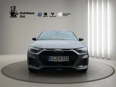 Gebraucht Audi A1 Performance 116 PS (85 kW) 2025 Chronosgrau SUV