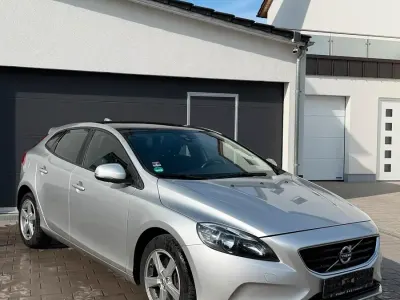 Usata Volvo V40 150 CV (110 kW) 2015 Utilitaria