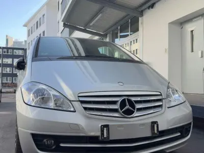 Gebraucht Mercedes A160 95 PS (69 kW) 2009 Silber Limousine