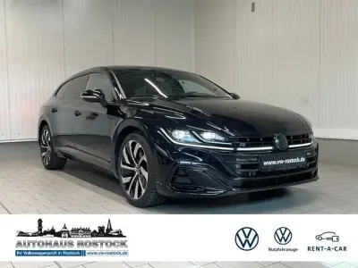 Gebraucht VW Arteon R-line 200 PS (147 kW) 2023 Deep black perleffekt (metallic) Coupé