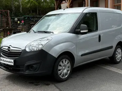 Gebraucht Opel Combo 90 PS (66 kW) 2013 Silber Van / Kleinbus
