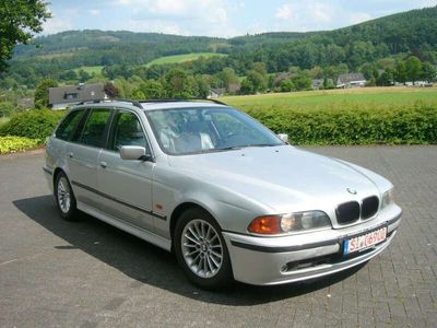 BMW 528