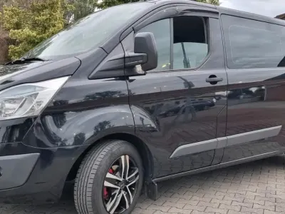 Gebraucht Ford Transit Custom 101 PS (74 kW) 2015 Schwarz Van / Kleinbus