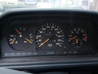 Gebraucht Mercedes E260 160 PS (117 kW) 1991 Grau Limousine