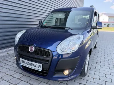 Gebraucht Fiat Doblò 120 PS (88 kW) 2014 Blau Van / Kleinbus