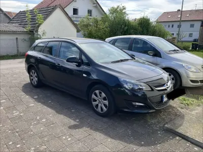Używany Opel Astra Style 140 KM (102 kW) 2015 Czarny Kombi