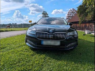 Gebraucht Skoda Superb Style 150 PS (110 kW) 2023 Schwarz Kombi