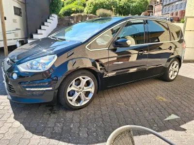 Gebraucht Ford S-MAX Titanium 203 PS (149 kW) 2010 Schwarz Van / Kleinbus