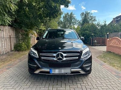Schwarz Gebraucht 2015 Mercedes GLE350 SUV | 23.000 € (Fairer Preis)