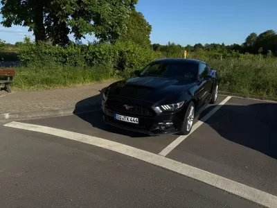Gebraucht Ford Mustang Premium 317 PS (233 kW) 2016 Schwarz