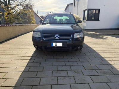 Gebraucht VW Passat 131 PS (96 kW) 2003 Schwarz Kombi