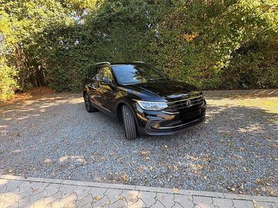 Używany VW Tiguan Active 150 KM (110 kW) 2022 Czarny SUV