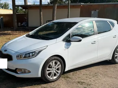 Gebraucht Kia Ceed 135 PS (99 kW) 2013 Weiß Kleinwagen