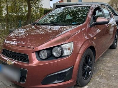 Gebraucht Chevrolet Aveo 86 PS (63 kW) 2012 Weiß Kleinwagen