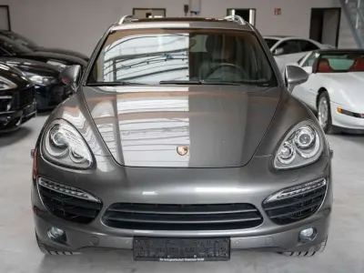 Gebraucht Porsche Cayenne 382 PS (280 kW) 2014 Meteorgrau SUV