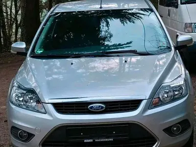 Brugt Ford Focus Titanium 115 HK (84 kW) 2009 Sølv Sedan