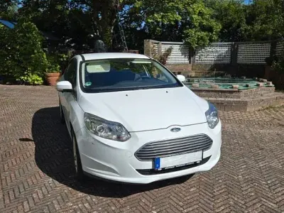 Gebraucht Ford Focus 108 kW (147 PS) 2015 Weiß Limousine