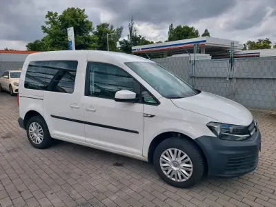 Gebraucht VW Caddy Trendline 75 PS (55 kW) 2017 Weiß Van / Kleinbus