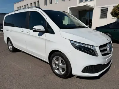 Gebraucht Mercedes V220 Edition 163 PS (119 kW) 2023 Weiß Van / Kleinbus