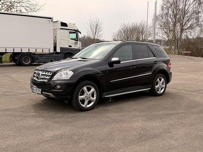 Gebraucht Mercedes ML350 231 PS (169 kW) 2009 Schwarz SUV