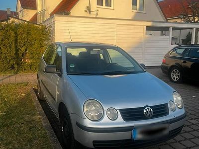 Gebraucht VW Polo 54 PS (39 kW) 2004 Grau Kleinwagen
