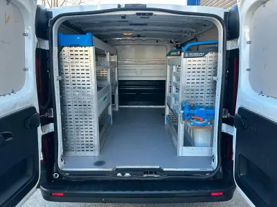 Gebraucht Opel Vivaro 121 PS (88 kW) 2019 Weiß Van / Kleinbus