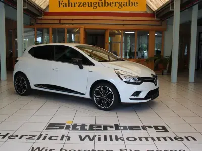 Gebraucht Renault Clio IV Bose Edition 90 PS (66 kW) 2019 Perlmuttweiß metallic (metallic) Limousine