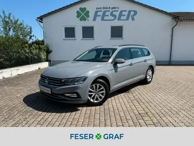 Gebraucht VW Passat Business 150 PS (110 kW) 2023 Mondsteingrau Kombi