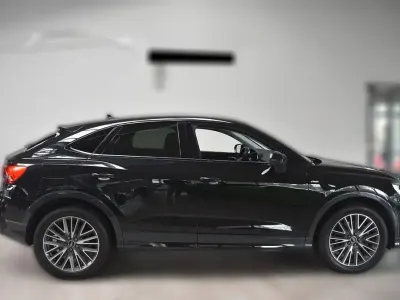 Gebraucht Audi Q3 Sportback S-Line 200 PS (147 kW) 2022 Schwarz metallic SUV