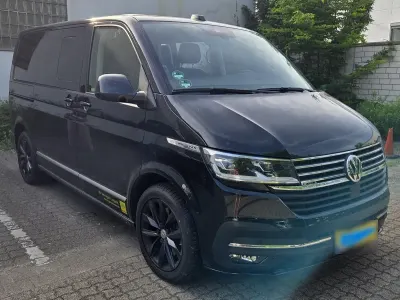 Gebraucht VW Multivan 204 PS (150 kW) 2022 Schwarz Van / Kleinbus