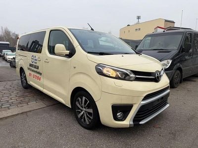 Weiß Gebraucht 2022 Toyota Proace Van / Kleinbus | 14.900 €