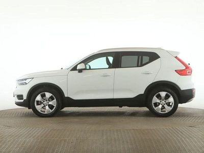 Gebraucht Volvo XC40 Momentum 150 PS (110 kW) 2019 Ice white, solid / solid SUV