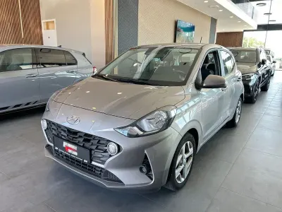 Gebraucht Hyundai i10 Trend 67 PS (49 kW) 2023 Grau Kleinwagen