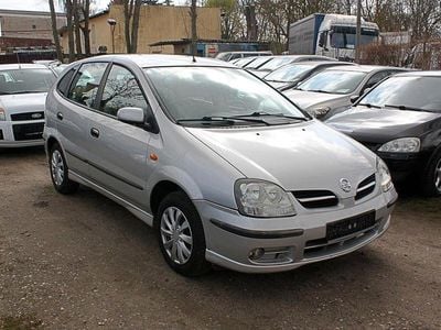 Gebraucht Nissan Almera Tino Acenta 116 PS (85 kW) 2005 Silber Van / Kleinbus