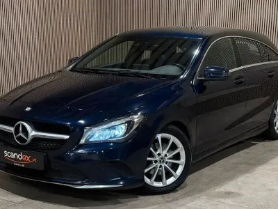 Gebraucht Mercedes CLA200 Shooting Brake 136 PS (100 kW) 2017 Blau Kombi