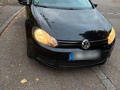 Gebraucht VW Golf VI 105 PS (77 kW) 2011 Schwarz Kleinwagen