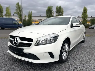Gebraucht Mercedes A200 136 PS (100 kW) 2018 Weiß Limousine