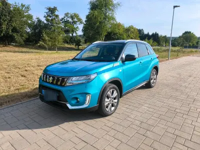Gebraucht Suzuki Vitara 129 PS (94 kW) 2023 Blau SUV