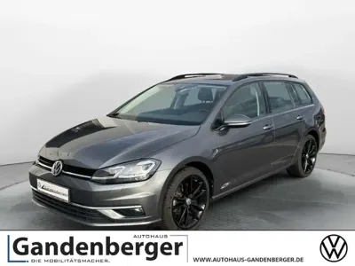 Gebraucht VW Golf VII Comfortline 150 PS (110 kW) 2020 Grauschwarz Kombi