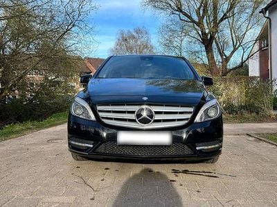 Usata Mercedes B200 136 CV (100 kW) 2013 Nero Monovolume
