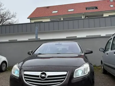 Gebraucht Opel Insignia 160 PS (117 kW) 2012 Limousine