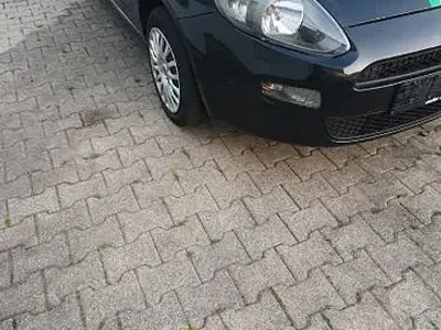 Gebraucht Fiat Punto More 69 PS (50 kW) 2013 Schwarz Kleinwagen