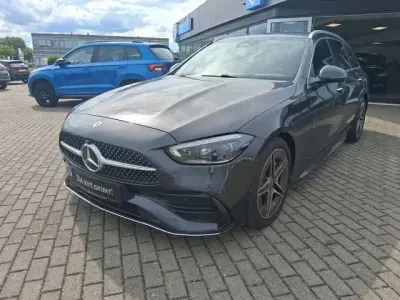 Gebraucht Mercedes C180 AMG line 193 PS (141 kW) 2025 Grau Kombi