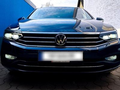 Usata VW Passat Elegance 150 CV (110 kW) 2021 Blu Station wagon
