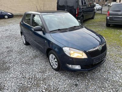 Gebraucht Skoda Fabia Cool Edition 69 PS (50 kW) 2012 Lavablau metallic Kleinwagen