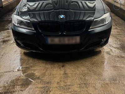 Gebraucht BMW 325 18 PS (13 kW) 2009 Schwarz Limousine
