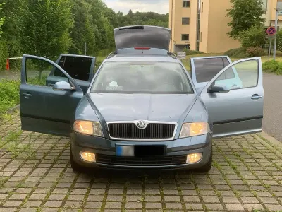 Gebraucht Skoda Octavia 105 PS (77 kW) 2007 Blau Limousine