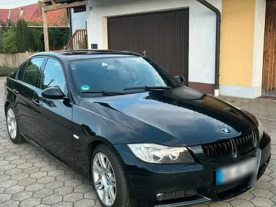 Gebraucht BMW 318 2011 Schwarz Limousine